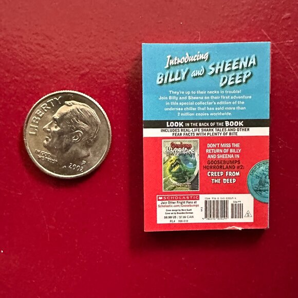 Mini Brands Books: Goosebumps Deep Trouble - Picture 2 of 2